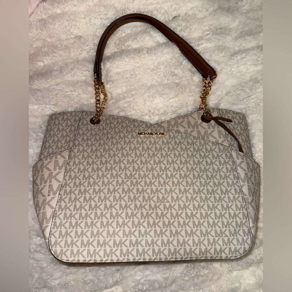 Michael Kors Jet Set Large Signature Logo Shoulder Bag in Cream